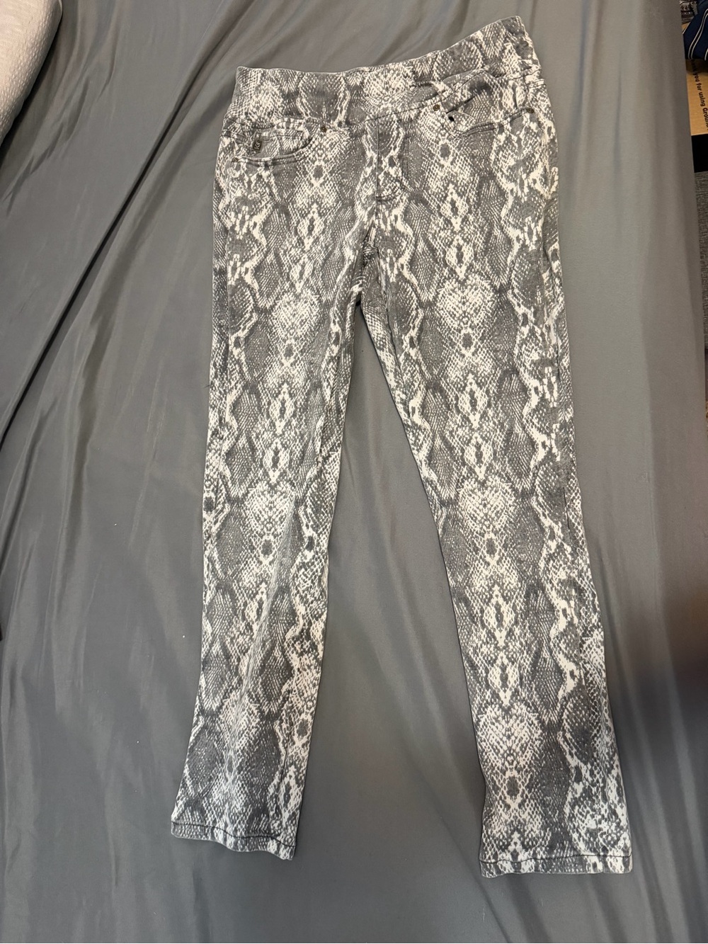 Belle by Kim Gravel Gray & White Snake Print Jeans